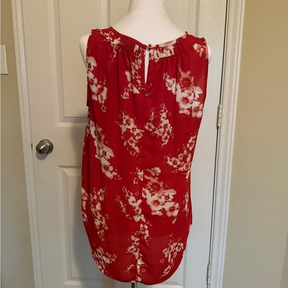 Simply Vera Vera Wang Red Floral Blouse - Picture 4 of 6